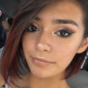 Meet your Posher, Myla